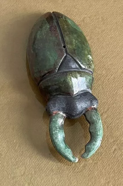 Figura Escultura de Cerámica Escarabajo Verde Antigüo Firmado