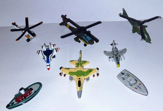 Anciens Véhicules Micro Machines Avec Porte-avions Et Hélicoptère – Hasbro 2001, édition Limitée
