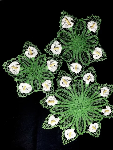 Set Of 3 Crochet Cala Lily Doilies, Green White, Made At Home In USA Circa 1950s