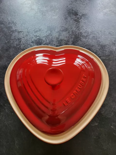 Le Creuset Stoneware Heart Casserole RED 30cm