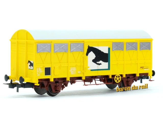 WAGON COUVERT TYPE Gos SNCF PAR ROCO 76604 WAGON COUVERT TYPE Gos SNCF PAR ROCO 76604