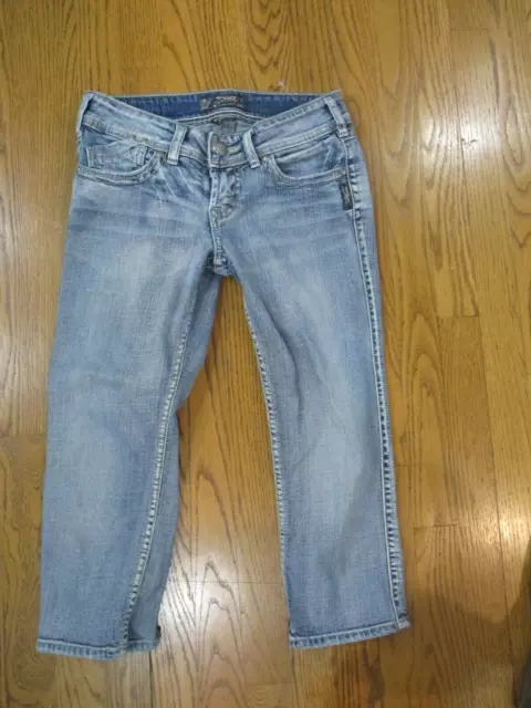 Size 26 SILVER JEANS McKenzie Capri Flap Pocket Jeans