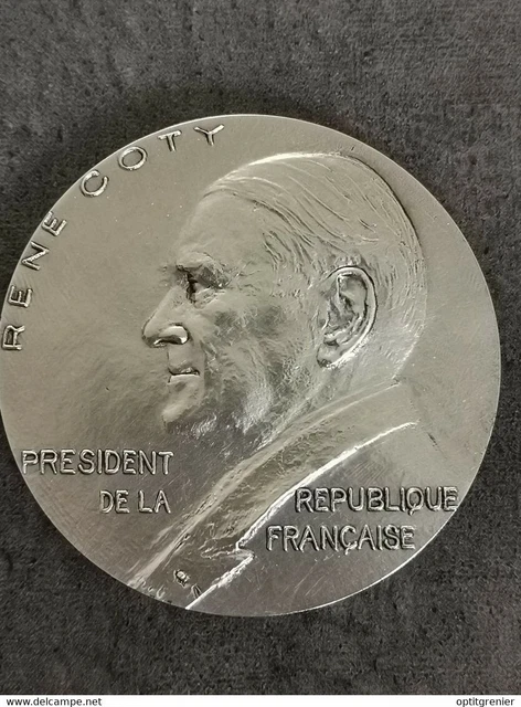 Médaille République Française Par Daniel Dupuis Offerte Par René Coty - Bronze 1945-1948 - Pièce Historique