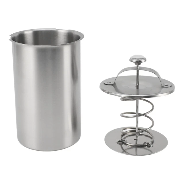 Westmark Hachoir à Viande Avec 3 Disques Perforés, Entonnoir à Saucisses Et Adaptateur Pour Biscuits, Taille 8, Avec Pied-ventouse, Acier Inoxydable/Plastique, Argenté, 97772260 : Westmark