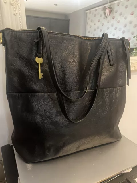 Fossil Black Leather Tote Bag With Key Charm Large Shoulder Bag