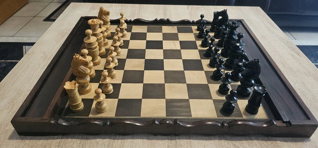 Chess set , echiquier , jeux d'échecs - Chess set - Wood