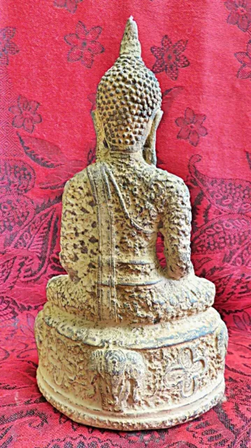 Buddha in der abhaya mudra Pose,schöne Statue aus Tonstein , Privatsammlung. 3