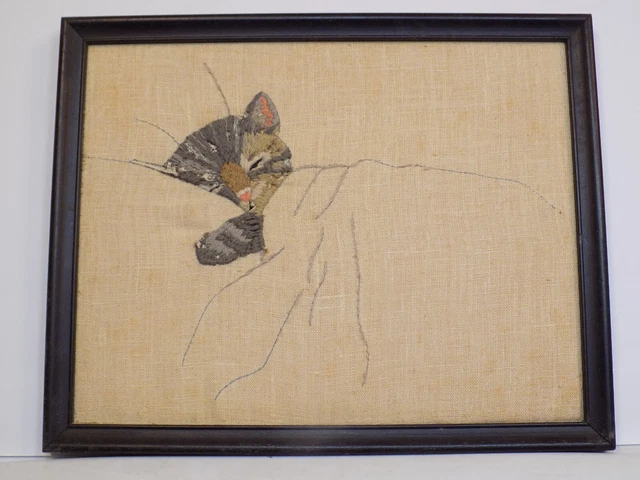 Framed Gray Vintage 1975 Sleeping Cat Kitty #7679 Columbia Minerva Needlepoint