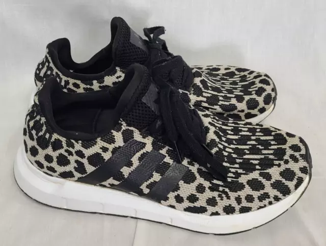 Adidas swift run women cheetah top