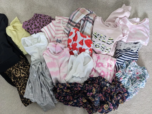 Enorme pacchetto vestiti ragazze età 7-8 Next Joules M&S John Lewis H&M abiti top