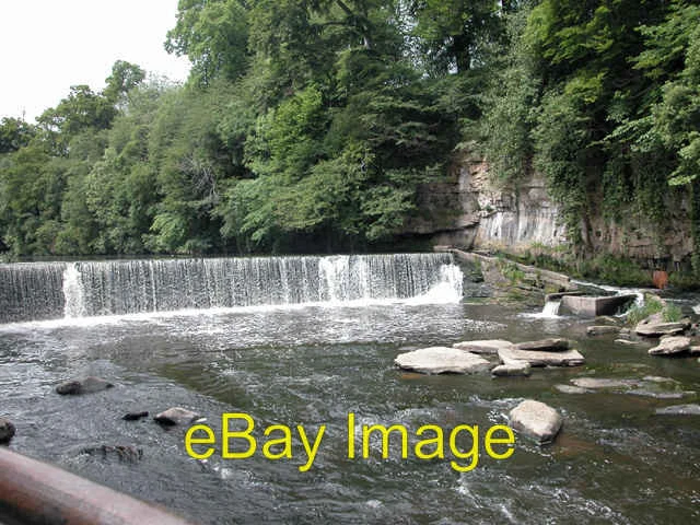 Photo 6x4 River Almond weir Cramond To the north of Cramond, a township l c2005