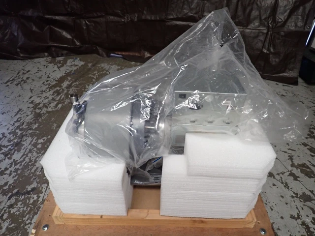 Agilent Technologies TS800 TriScroll Inverter Dry Scroll Vacuum Pump Agilent Technologies TS800 TriScroll Inverter Dry Scroll Vacuum Pump