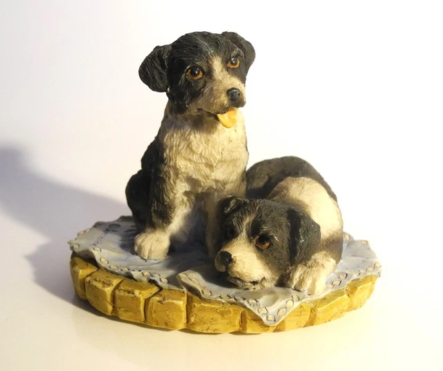 thumbnail image 2 of LEONARDO Walkies Sitting Border Collie Figurine – Resin Sheepdog Ornament, Black & White 2 of 6
