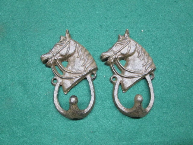 2 WESTERN CAST IRON RUSTIC BROWN HORSE HEAD KEY/HAT/TOWEL HOOK Horse barn