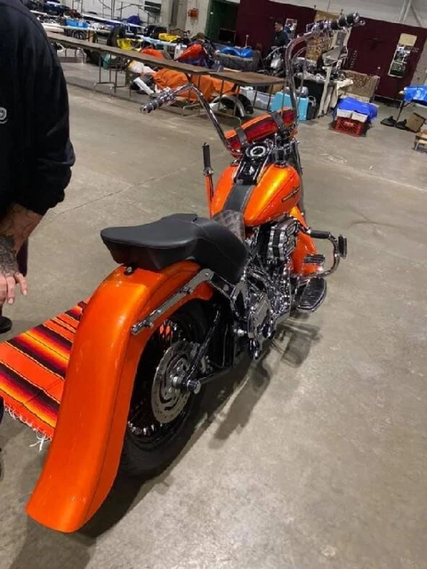 stretched rear fender harley softail