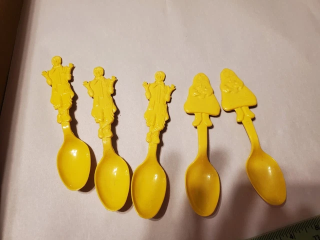 5 Vintage McDonalds Plastic Yellow Silverware 1986 Spoon Grimace Ronald