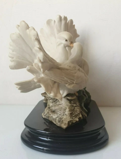 Sculpture biscuit Capodimonte personnage pêcheur poisson L.Cazzola XXème