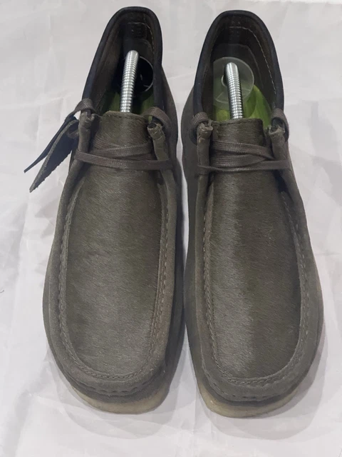 EXTREMELY RARE AND BRAND NEW Clark s Men s Wallabee Boots (Olive Green