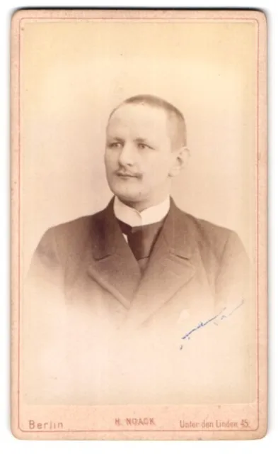 Photography H. Noack, Berlin, Unter den Linden 45, Young Man in Fashionable Klei
