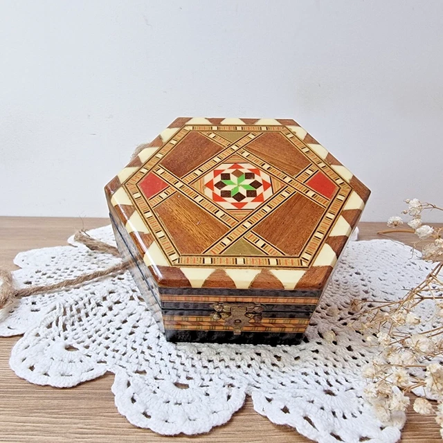 Petite Boîte à Bijoux En Bois Avec Incrustation Nacre - Inscription 'State Of Palestine' - Vintage