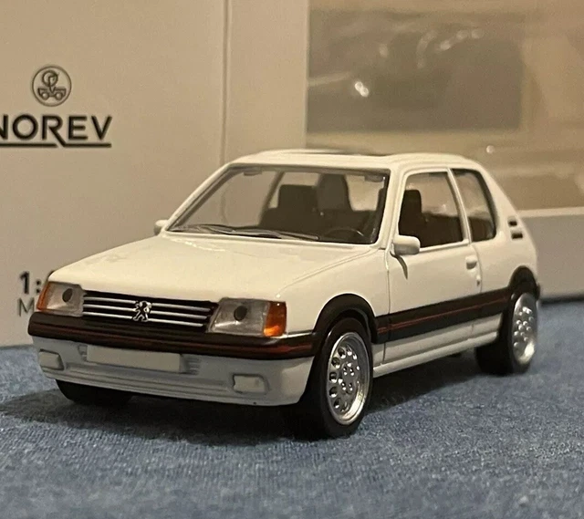 Miniature Norev 1/43 Peugeot 205 GTI – Rare – Excellent état