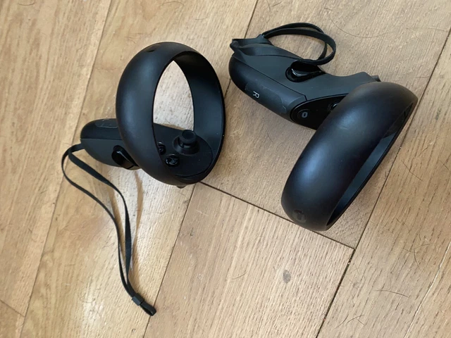 Genuine Oculus Quest / Rift S Left Right Controller (Pair) untested used