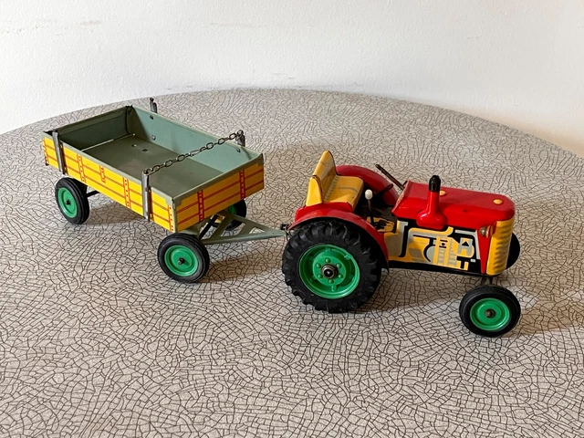 JOUET ANCIEN TRACTEUR et remorque en tôle ZETOR KOVAP en boite EUR 35,50 - FR