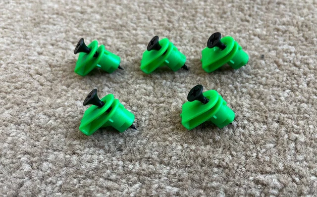 LAND ROVER BUMPER to Wing Plastic Moulding Grommet Nut Clip with Screws ...