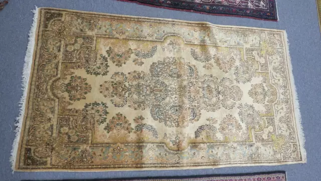 Vintage Old Hand Knotted Wool Area Oriental Rug 2'9 x 5'