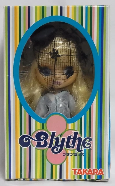 Petite Blythe PBL06 Sunday Vest Fashion Doll Action Figure Japan