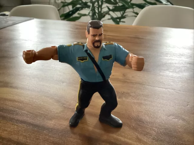 Hasbro Titan Sports WWF WWE Big Boss Man Schlagstock Action Wrestlingfigur