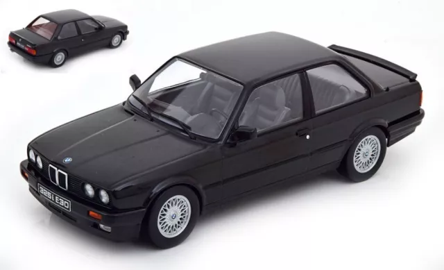 BMW e30 320i Convertible 1985 silver 3er-series diecast modelcar 18152 MCG  1:18 