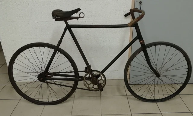 Vélo Ancien Peugeot Des Années 1900 - Collection Eroica - Énorme Pédalier D'époque