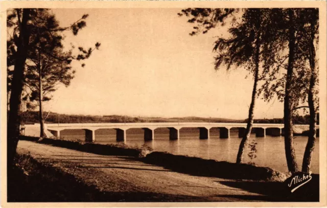 CPA Neuvic-d'Ussel - Barrage des Plaines - Le Pont de Pellachal (1039842)