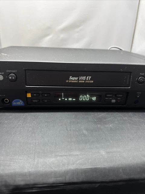 S-VHS Hi-Fi VCR with TBC/DNR - Thumbnail 2
