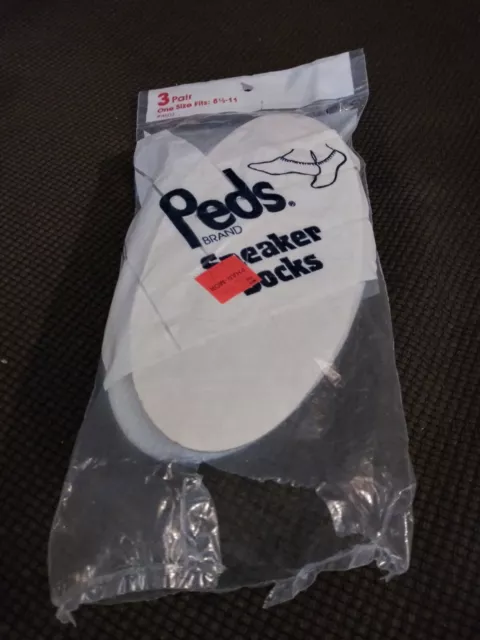 Vintage Peds Sneaker Socks Size 8.5-11 White Two Pairs