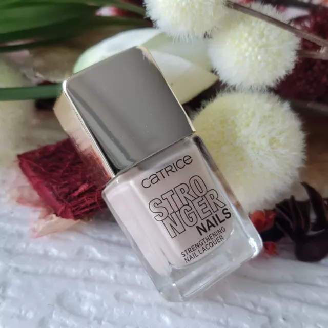 CATRICE STRONGER NAILS STRENGTHENING NAIL LACQUER. 04 Milky Rebel