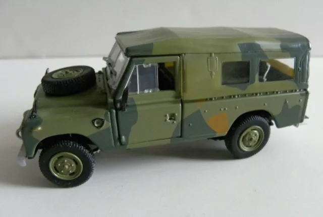 1/43 LAND ROVER séries III 109