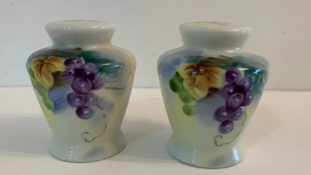 Lefton Vintage Festival Grape Salt & Pepper Set Fruit Hand Painted Japan Rare