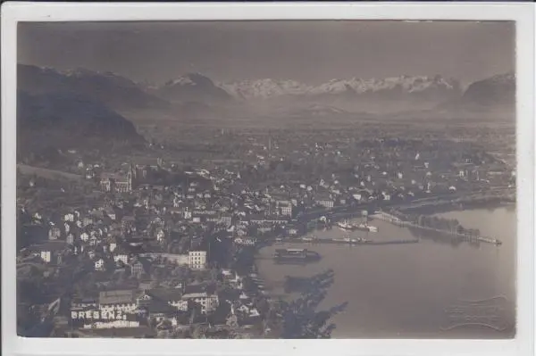 AK Bregenz, Panorama mit Hafen, Foto 1920