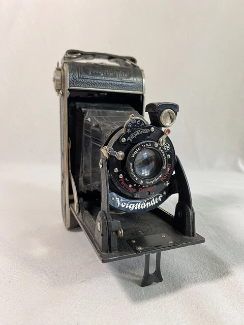 Un bel ordre de fonctionnement pour appareil photo argentique vintage Gallus Der