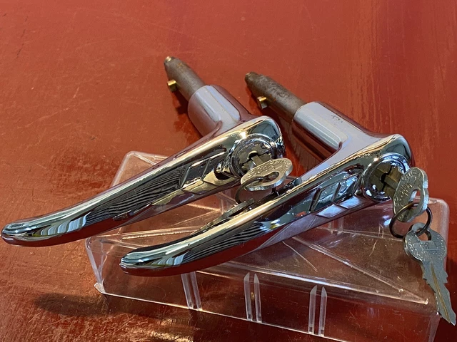 New Vintage Locking Door Handles W/ Keys Buick Pontiac Oldsmobile Gm Chevy
