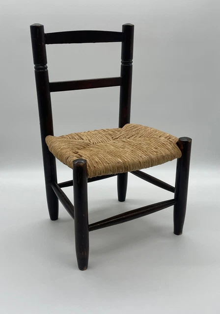 2 chaises paillées en bois massif blond - Ameublement