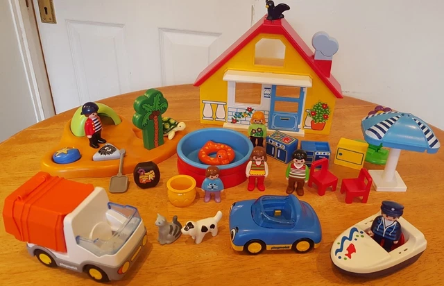 Playmobil 123 holiday sales cottage