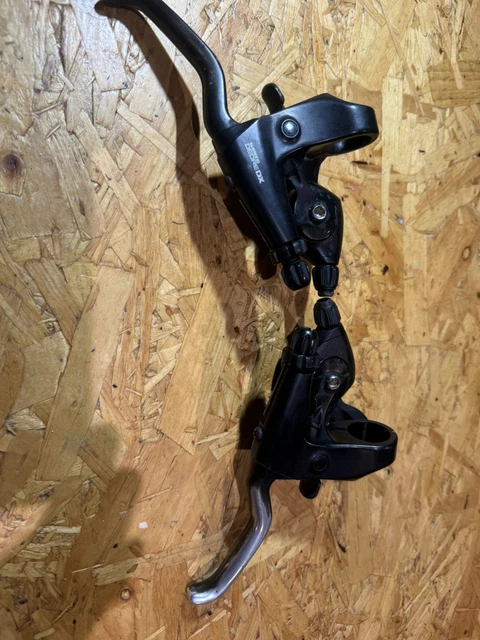 Manette De Vitesse Shimano Deore DX ST M071 – 7 Vitesses – Couvercle MTB (Occasion)