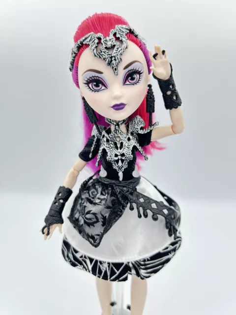 Coti Brinquedos loja Ever After alta Jogos Dragão da Apple Branco Boneca e Braebyrn Dragão