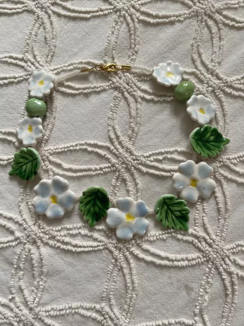 création collier ceramique fleurs JeNsAime