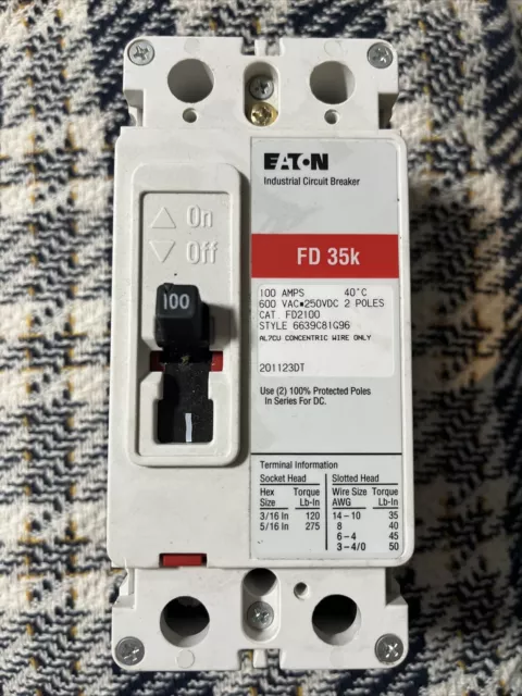 Cutler Hammer FD 35k 2 pole 100 amp 600v FD2100 Circuit Breaker .