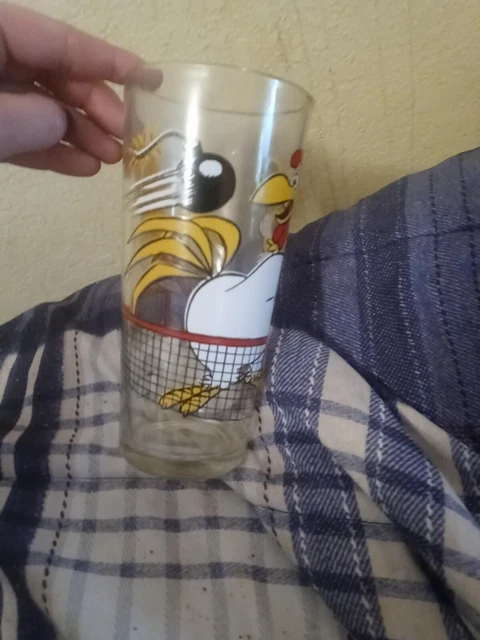 1976 Pepsi Looney Tunes Brockway 16 oz Interactive Tennis Hawk Foghorn Glass
