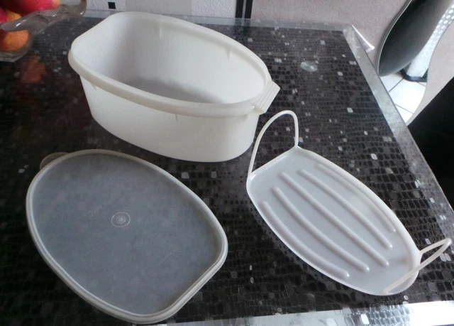 Boîte à Sandwich Tupperware Rouge – Forme Cœur – Pique-nique – Occasion
